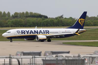 Photo of aircraft EI-HGT operated by Ryanair