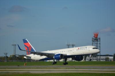 Photo of aircraft N6705Y operated by Delta Air Lines
