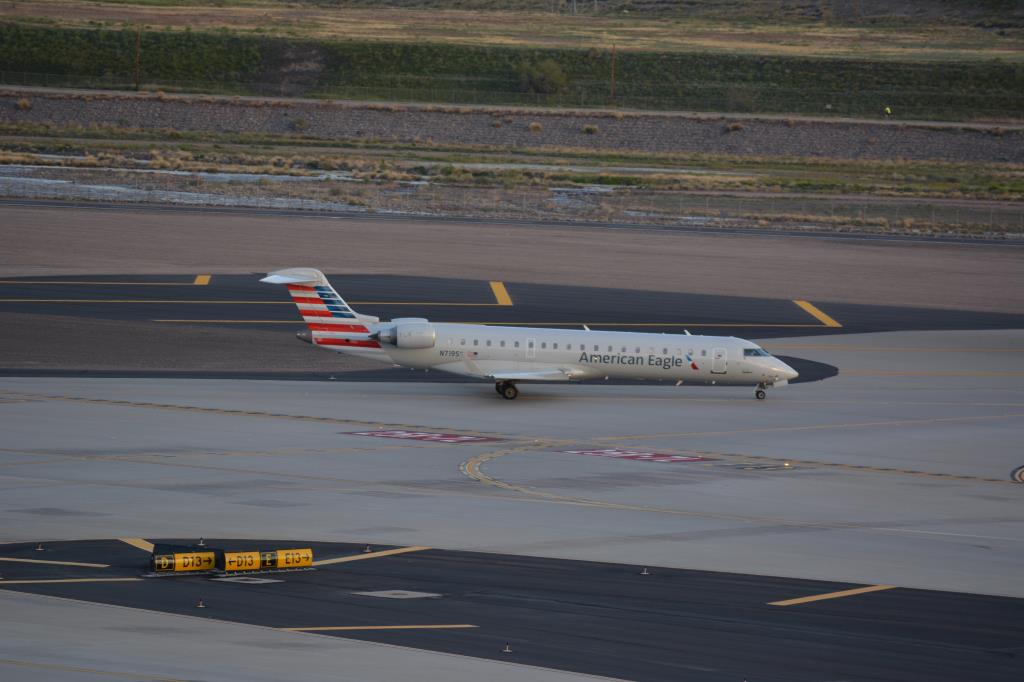 Photo of aircraft N719SK operated by American Eagle