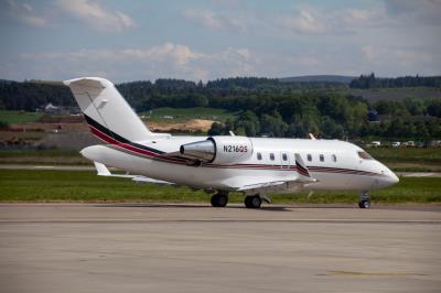 Photo of aircraft N216QS operated by NetJets