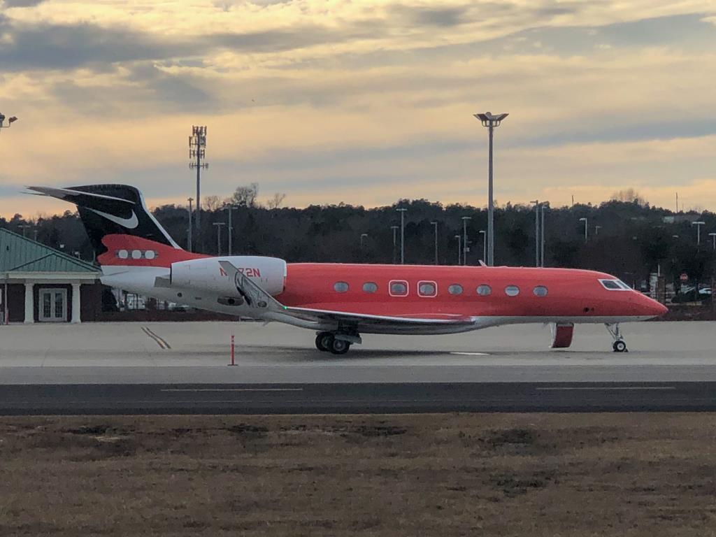 Photo of aircraft N1972N operated by Nike Inc