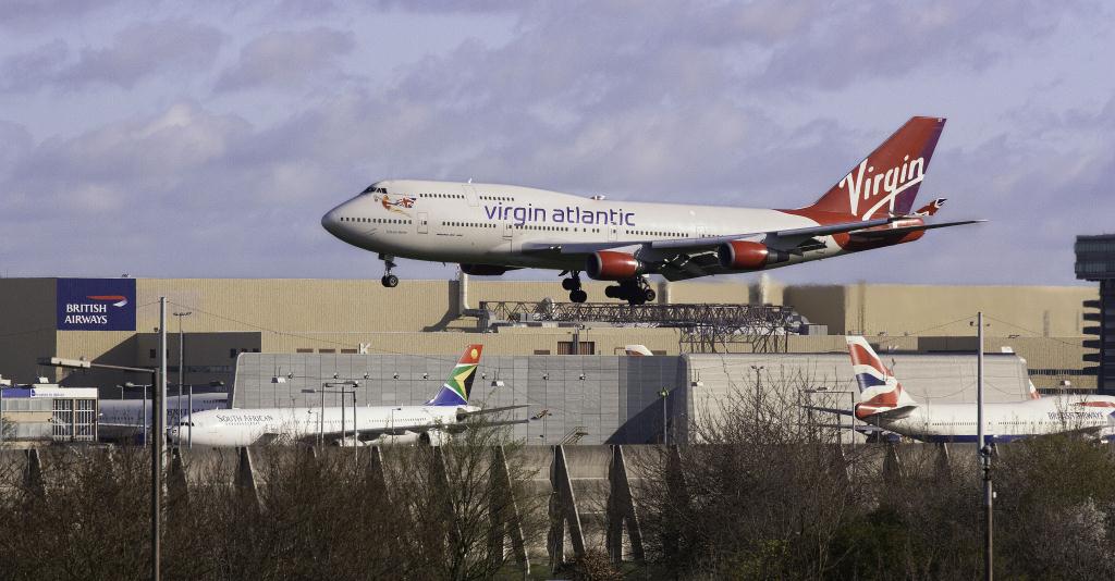 Photo of aircraft G-VHOT operated by Virgin Atlantic Airways