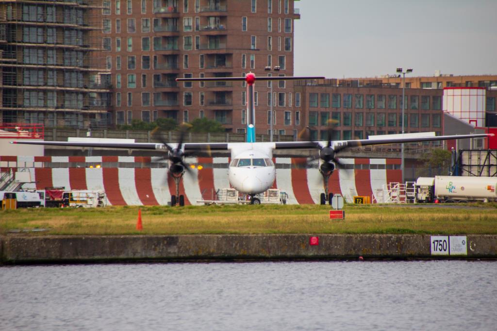 Photo of aircraft LX-LQB operated by Luxair