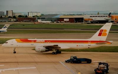 Photo of aircraft EC-FYJ operated by Iberia