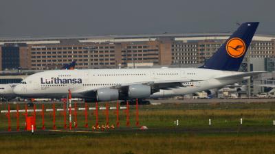 Photo of aircraft D-AIMK operated by Lufthansa