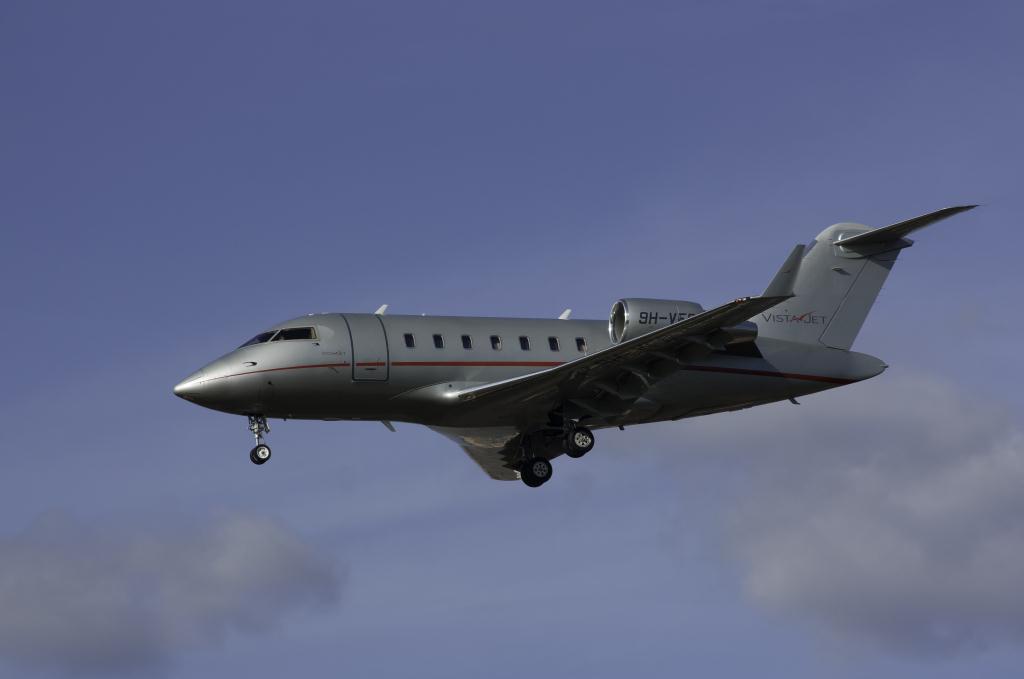 Photo of aircraft 9H-VFC operated by VistaJet Malta
