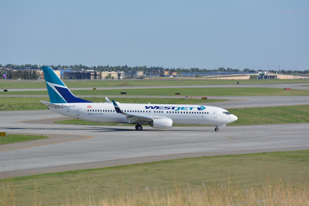Photo of aircraft C-GOCD operated by WestJet