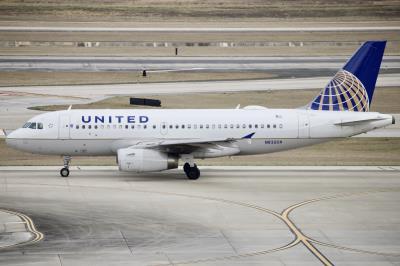 Photo of aircraft N832UA operated by United Airlines