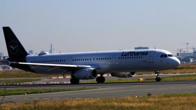 Photo of aircraft D-AISQ operated by Lufthansa