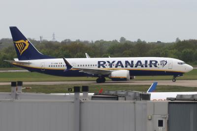 Photo of aircraft EI-HAW operated by Ryanair