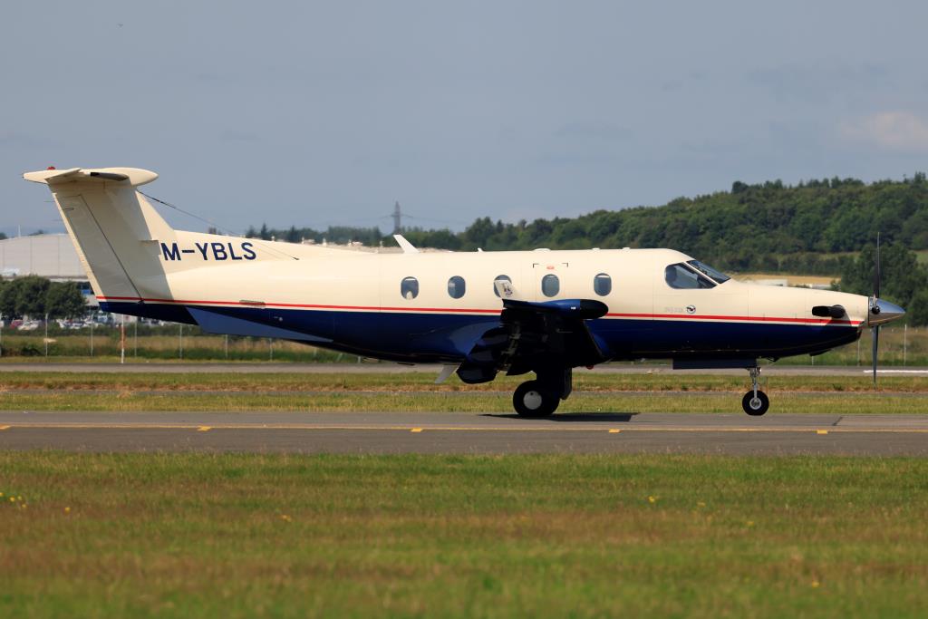 Photo of aircraft M-YBLS operated by Baron Bruno Lionel Schreder