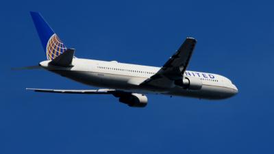 Photo of aircraft N651UA operated by United Airlines