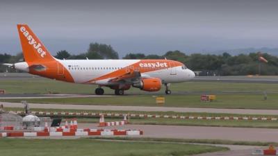 Image of aircraft registration G-EZFL - A A319-111 operated by Easyjet