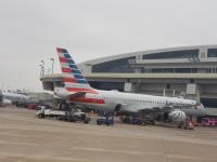 Photo of aircraft N692AA operated by American Airlines