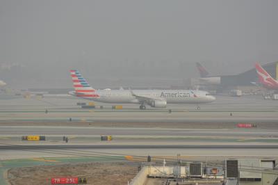 Photo of aircraft N407AN operated by American Airlines