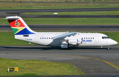 Photo of aircraft ZS-SSK operated by South African Airlink