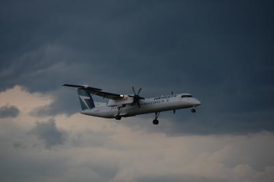 Image of aircraft registration C-GVEN - A DHC-8-402Q operated by WestJet Encore