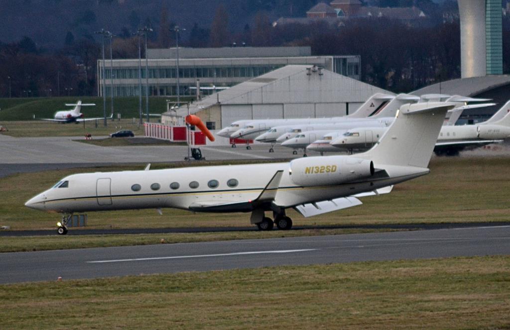 Photo of aircraft N132SD operated by Bank of America NA