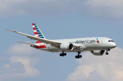 Photo of aircraft N812AA operated by American Airlines