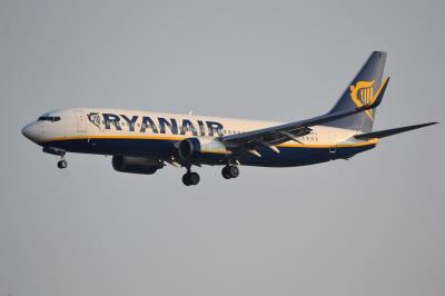 Photo of aircraft EI-DYJ operated by Ryanair