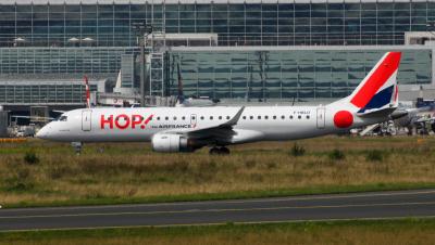 Photo of aircraft F-HBLD operated by HOP!
