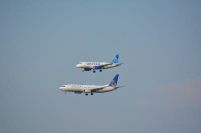 Photo of aircraft N37281 operated by United Airlines