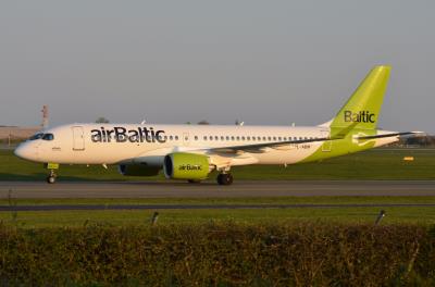 Photo of aircraft YL-ABM operated by Air Baltic