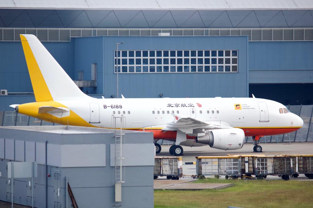 Photo of aircraft B-6188 operated by China Sonangol International