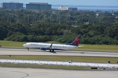 Photo of aircraft N873DN operated by Delta Air Lines