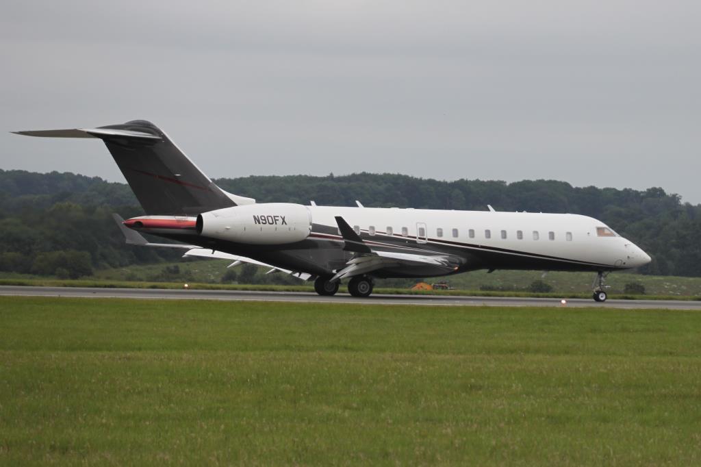 Photo of aircraft N90FX operated by Flexjet LLC