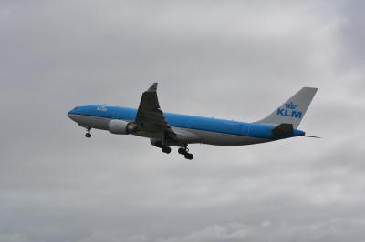 Photo of aircraft PH-AOA operated by KLM Royal Dutch Airlines