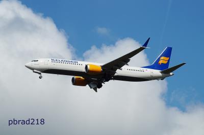 Image of aircraft registration TF-ICA - A 737-9 MAX operated by Icelandair
