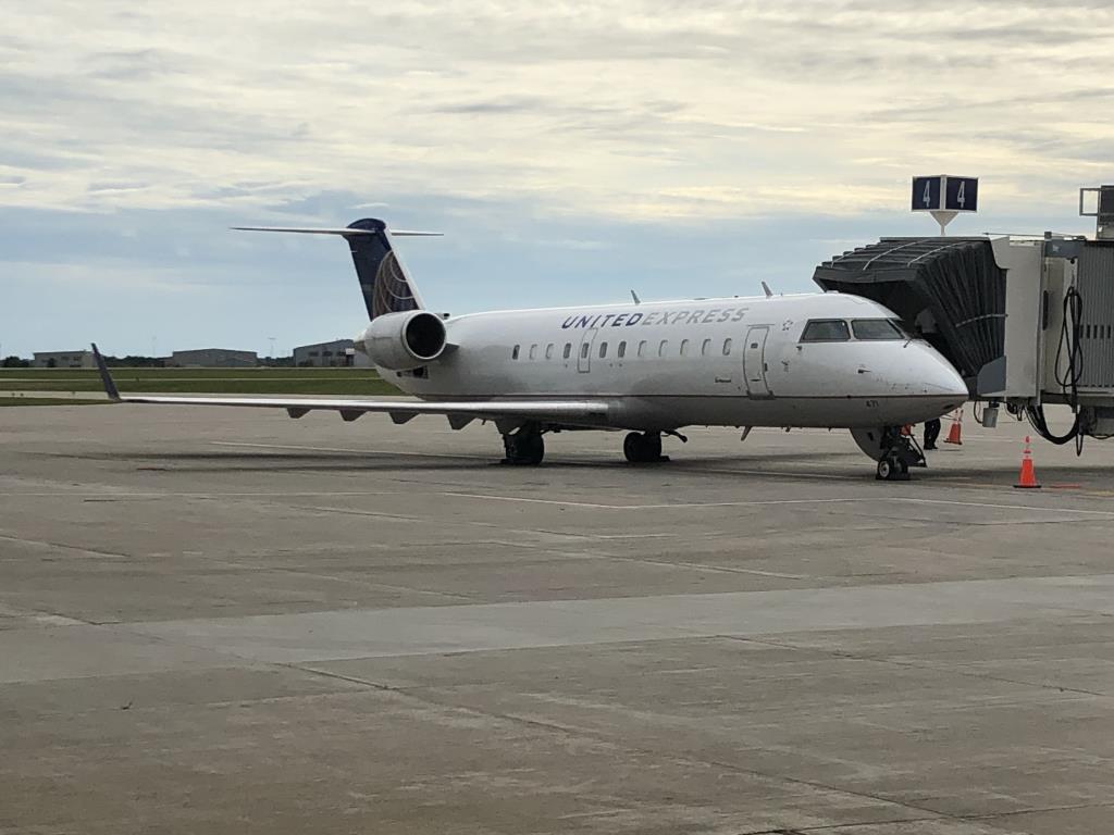 Photo of aircraft N471ZW operated by Air Wisconsin