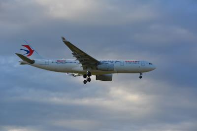 Image of aircraft registration B-5942 - A A330-243 operated by China Eastern Airlines