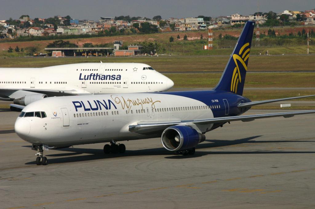 Photo of aircraft CX-PUB operated by Pluna