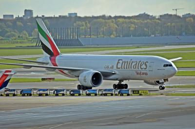 Photo of aircraft A6-EFK operated by Emirates