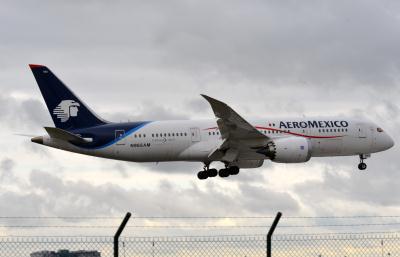 Photo of aircraft N965AM operated by Aeromexico