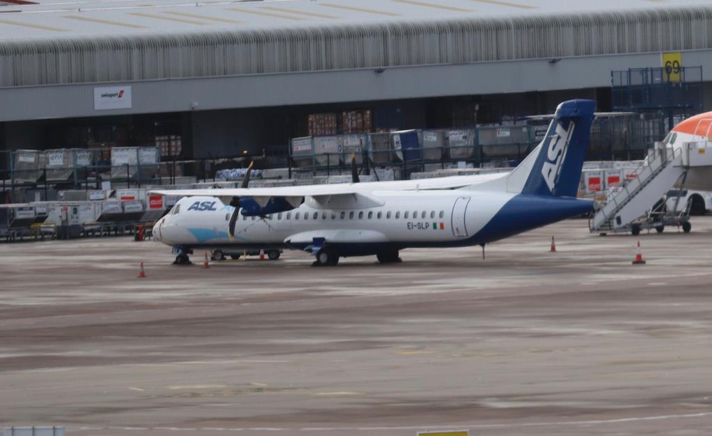 Photo of aircraft EI-SLP operated by ASL Airlines Ireland