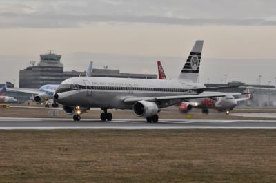 Image of aircraft registration EI-DVM - A A320-214 operated by Aer Lingus