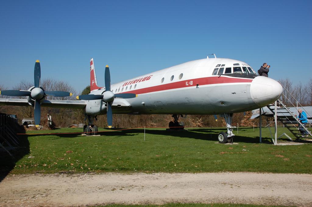 Photo of aircraft DDR-STH operated by Interflug