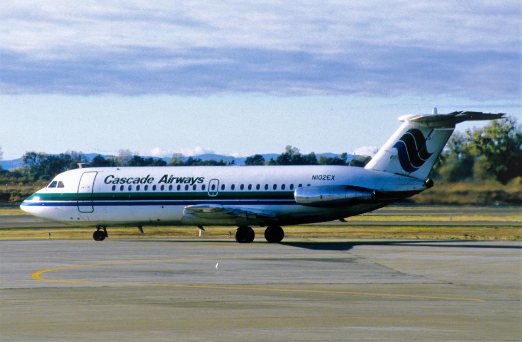 Photo of aircraft N102EX operated by Cascade Airways