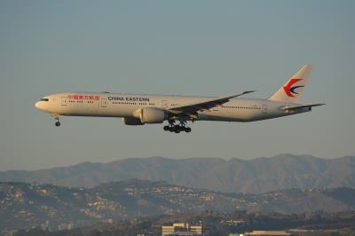 Image of aircraft registration B-7868 - A 777-300(ER) operated by China Eastern Airlines
