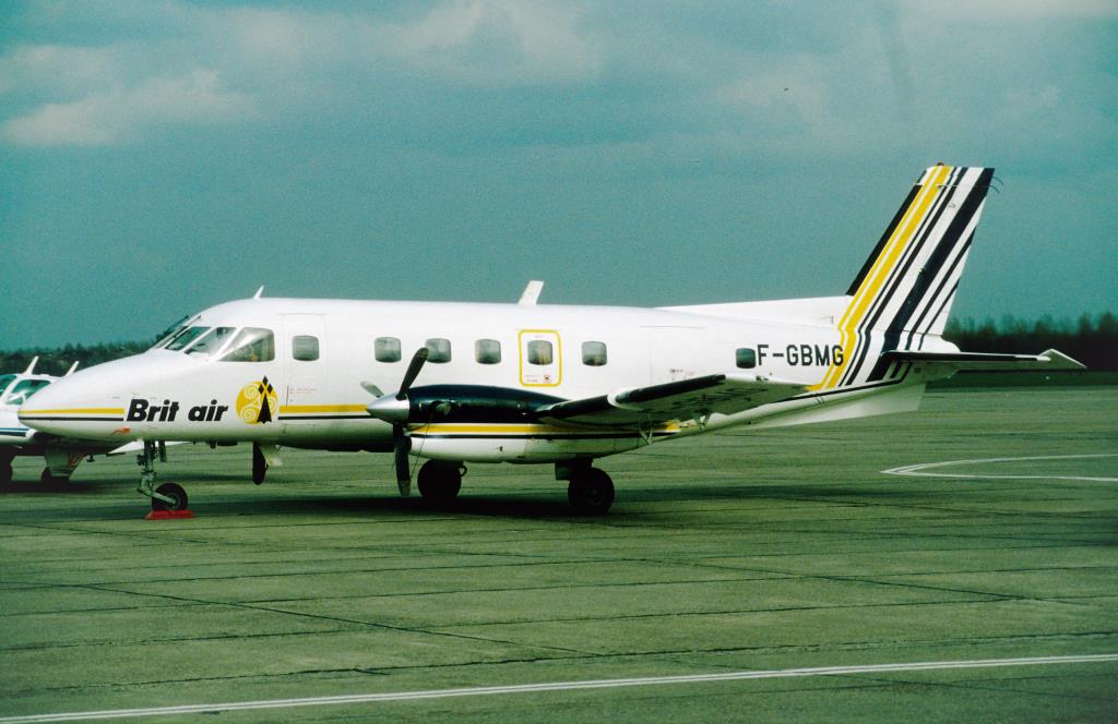Photo of aircraft F-GBMG operated by Brit Air