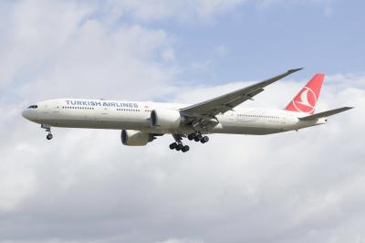Photo of aircraft TC-JJM operated by Turkish Airlines