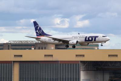 Photo of aircraft SP-LWF operated by LOT - Polish Airlines