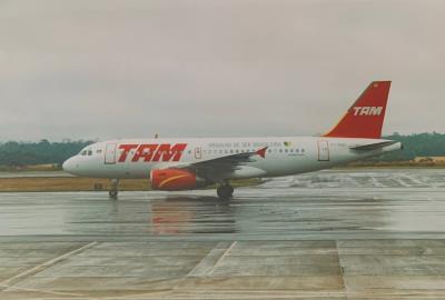 Photo of aircraft PT-MZF operated by TAM Linhas Aereas