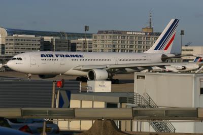 Photo of aircraft F-GZCF operated by Air France