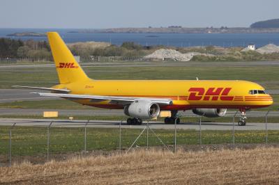 Photo of aircraft OE-LNI operated by DHL Air Austria