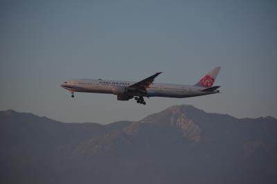 Photo of aircraft B-18003 operated by China Airlines