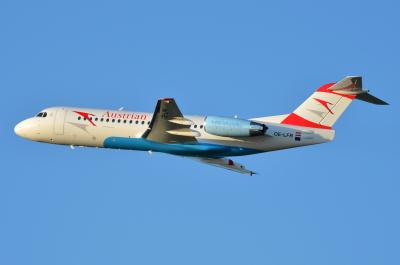 Image of aircraft registration OE-LFR - A Fokker 70 operated by Austrian Airlines